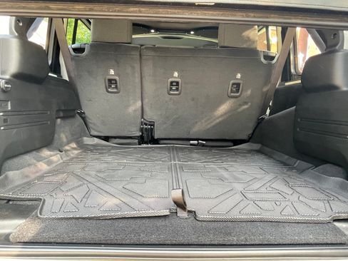 Used 2025 Jeep Wrangler Unlimited Sport AWD/4WD image 17