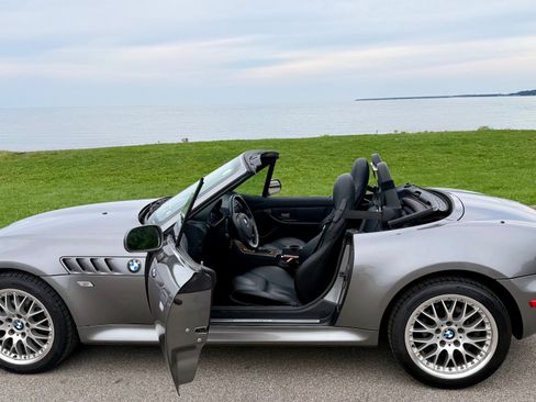 Used 2001 BMW Z3 3.0i RWD image 4