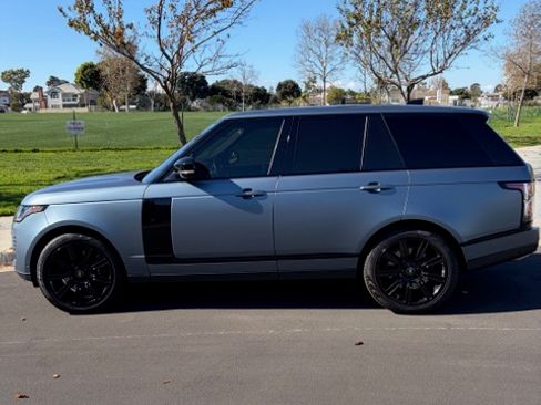 Used 2021 Land Rover Range Rover HSE AWD/4WD image 2