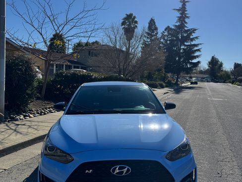 Used 2022 Hyundai Veloster N image 4