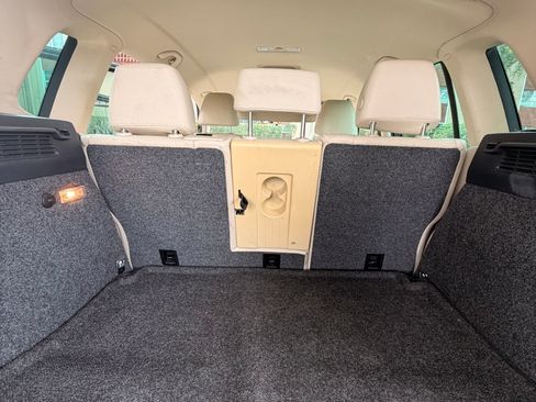 Used 2013 Volkswagen Tiguan SE image 9