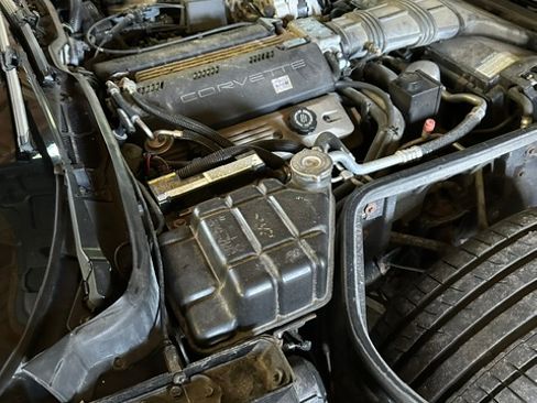 Used 1992 Chevrolet Corvette Coupe RWD image 12