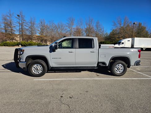 Used 2024 Chevrolet Silverado 2500 LT w/ All Star Edition image 8