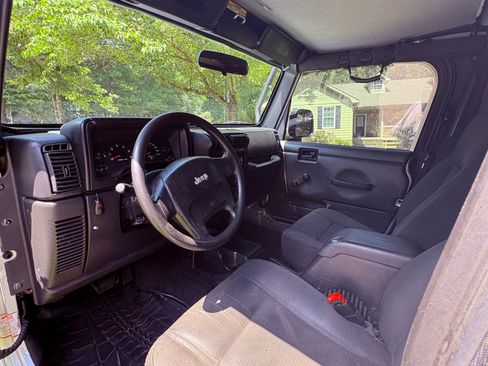 Used 2006 Jeep Wrangler X w/ Tire & Wheel Group (Ecco) image 13