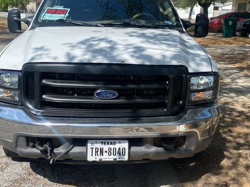 Used 2004 Ford F250 XL image 2