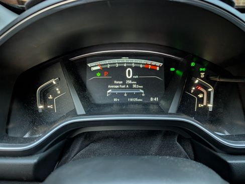 Used 2018 Honda CR-V Touring image 2