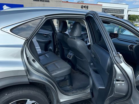 Used 2018 Lexus NX 300h AWD w/ Premium Package image 8