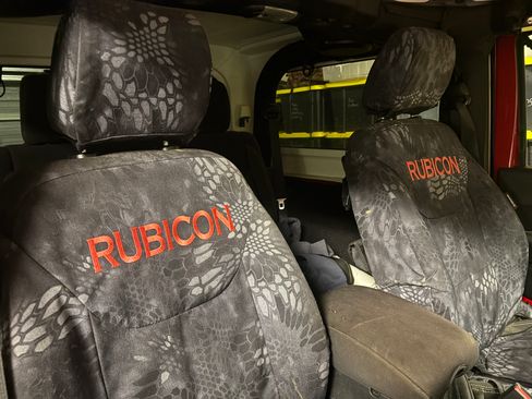 Used 2014 Jeep Wrangler Rubicon w/ Dual Top Group AWD/4WD image 5