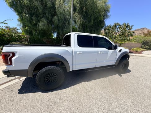 Used 2020 Ford F150 Raptor w/ Equipment Group 802A Luxury AWD/4WD image 2