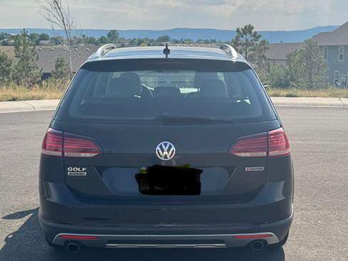Used 2019 Volkswagen Golf Alltrack S AWD/4WD image 6