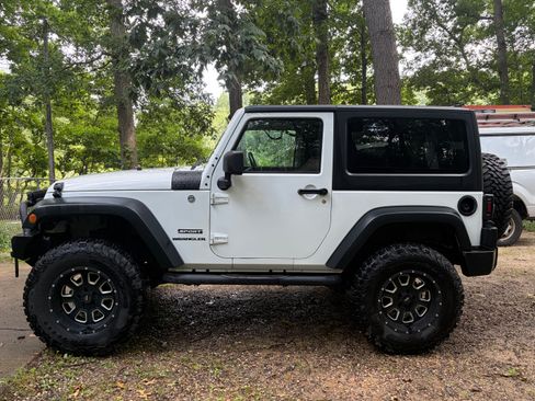 Used 2013 Jeep Wrangler Sport AWD/4WD image 1