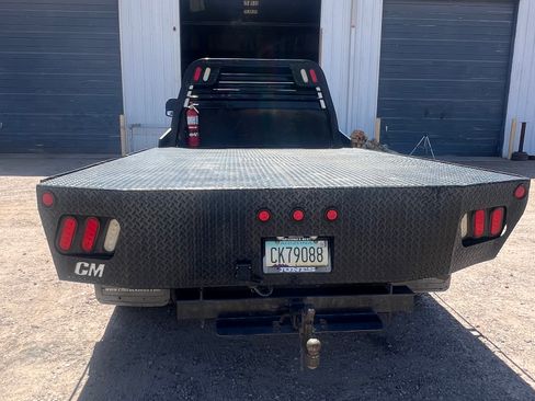 Used 2017 Ford F450 XL w/ Power Equipment Group RWD image 2