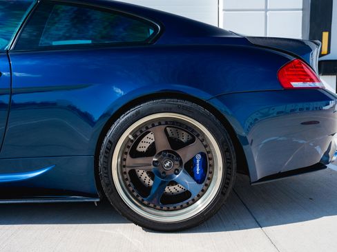 Used 2006 BMW M6 Coupe image 12