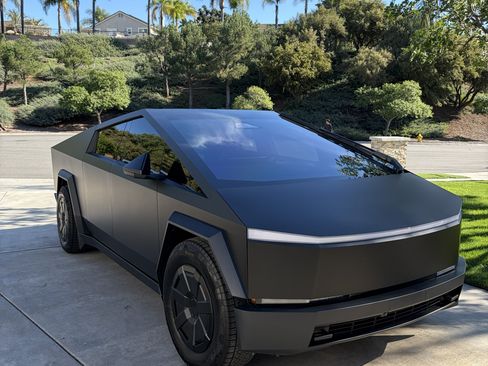 Used 2024 Tesla Cybertruck Cyberbeast image 2