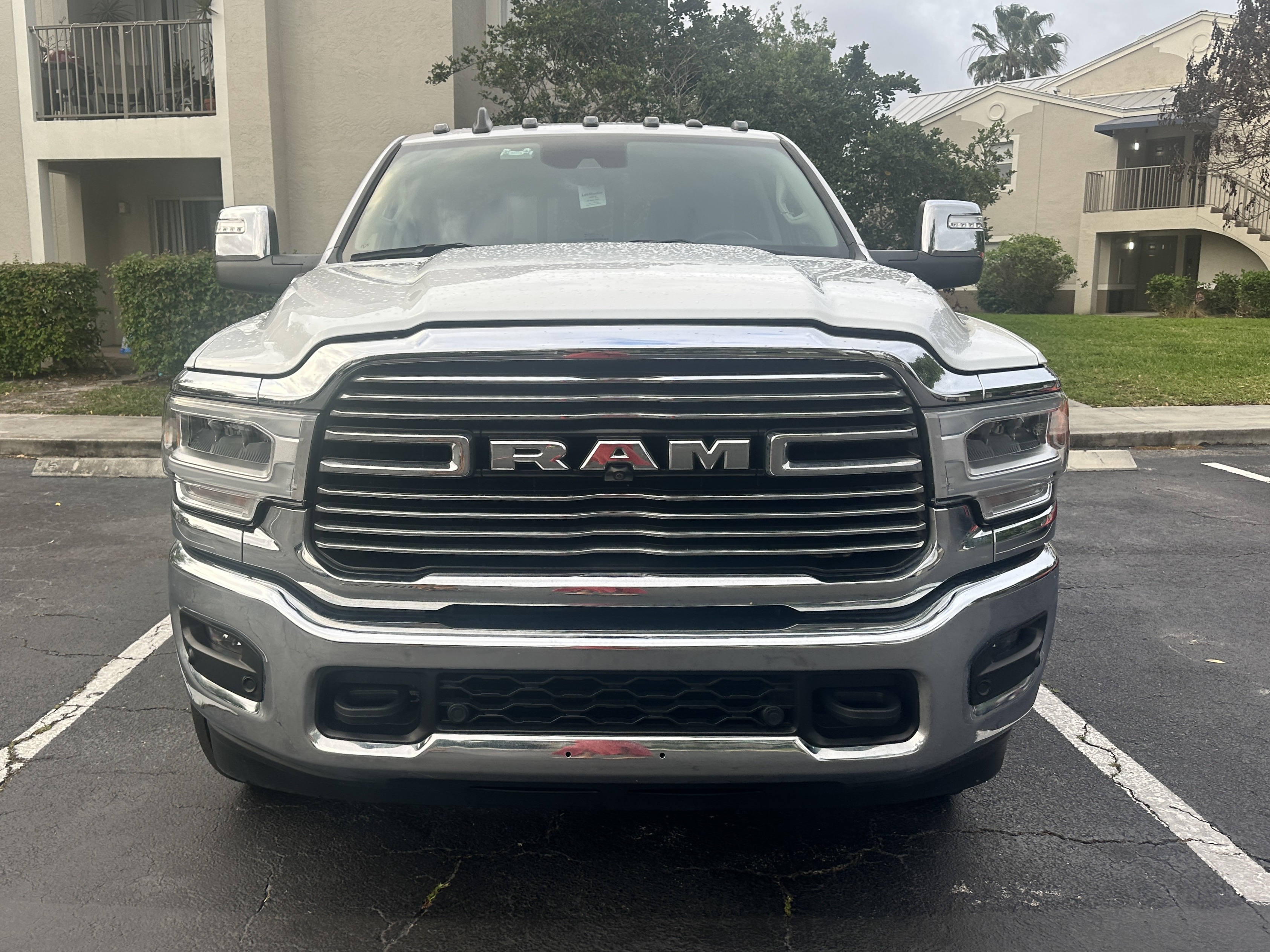 Used 2024 RAM 3500 Laramie w/ Safety Group AWD/4WD image 4