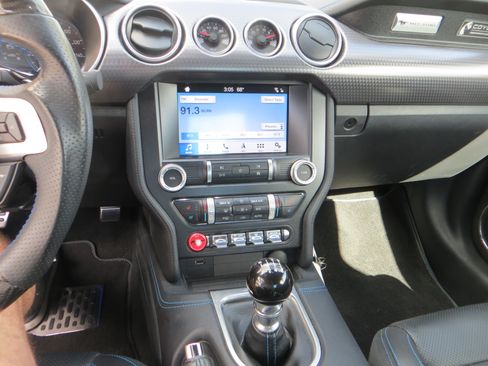 Used 2019 Ford Mustang GT Premium w/ Performance Package - Level 2 image 18