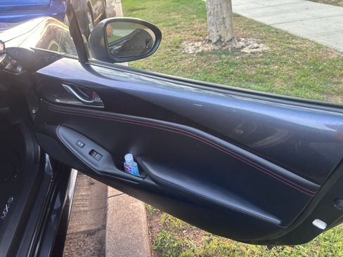 Used 2016 MAZDA MX-5 Miata Club w/ Brembo/BBS Package image 11