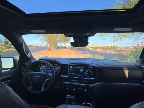 Used 2023 Chevrolet Silverado 1500 High Country w/ High Country Premium Package image 30