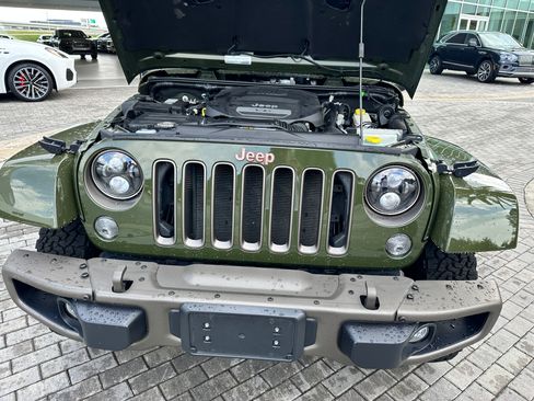 Used 2016 Jeep Wrangler Sahara AWD/4WD image 7