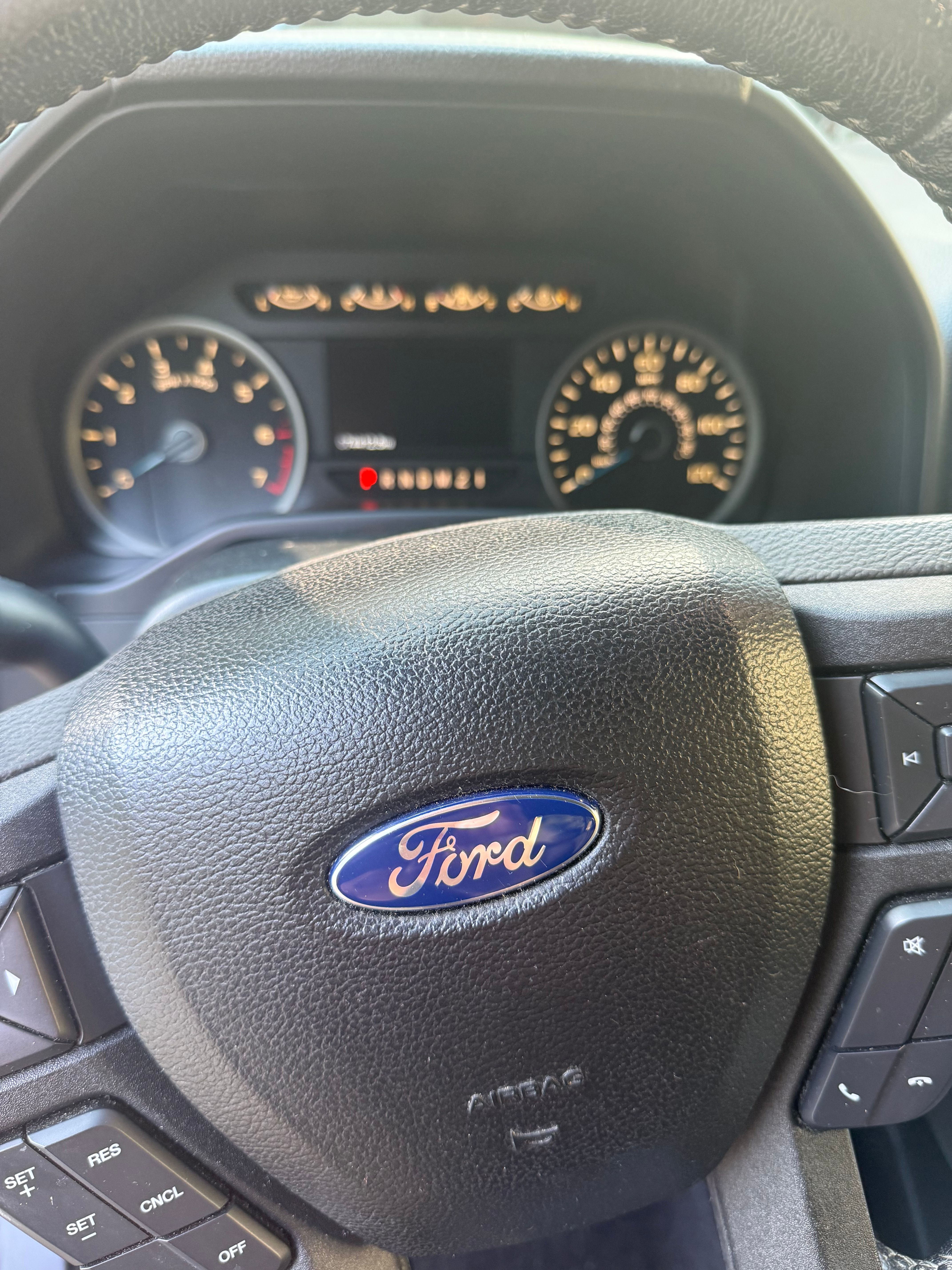 Used 2016 Ford F150 XLT w/ Equipment Group 302A Luxury AWD/4WD image 14