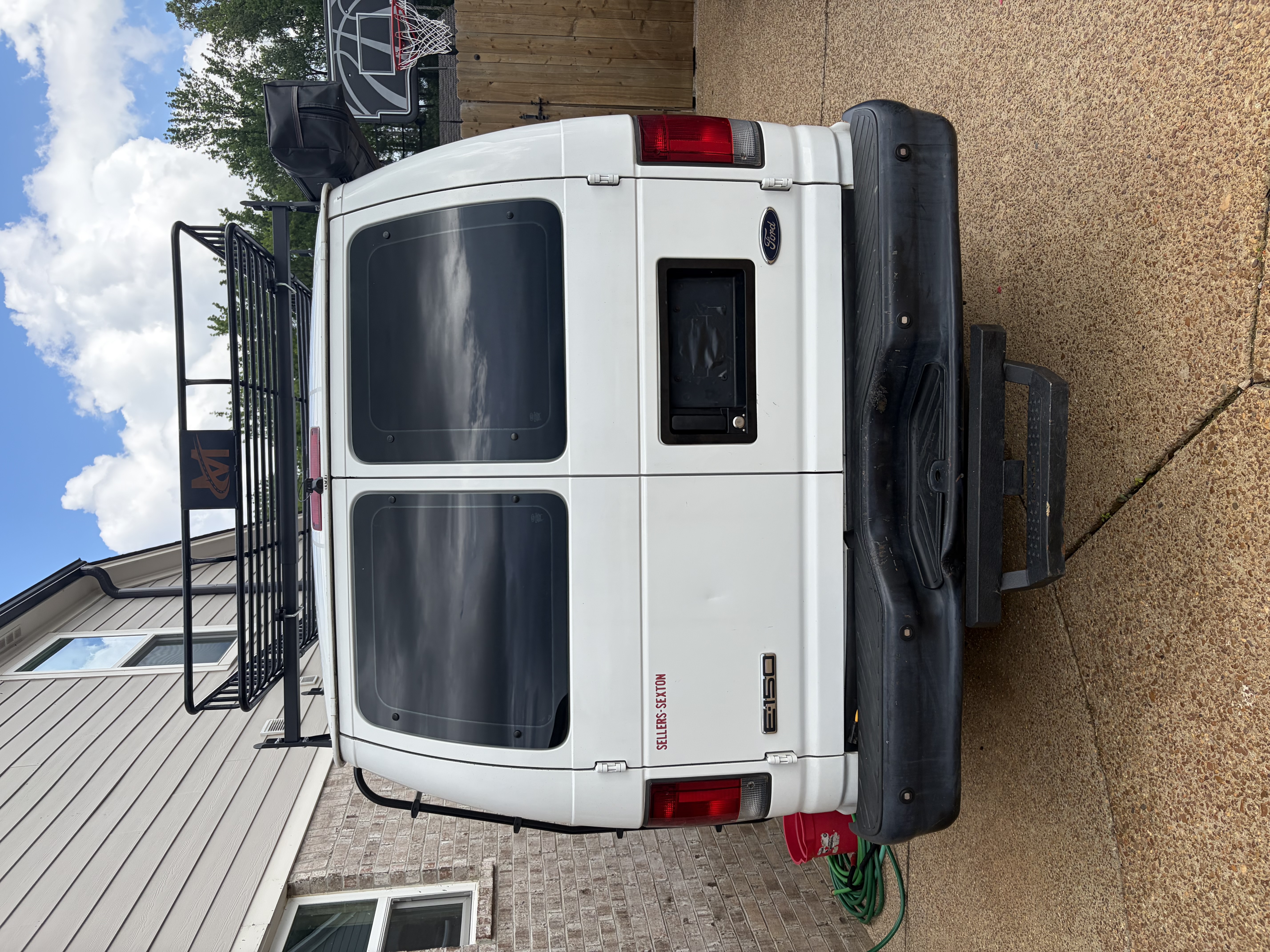 Used 2008 Ford E-150 and Econoline 150 Extended RWD image 25