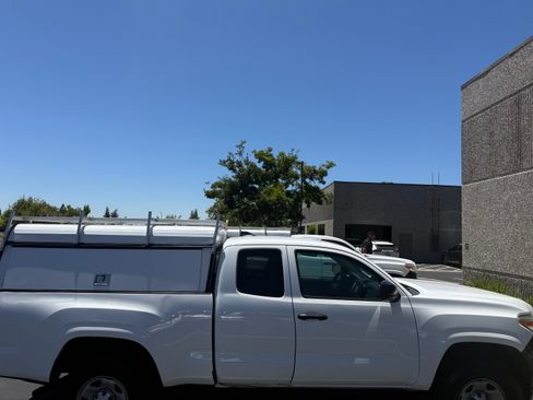 Used 2019 Toyota Tacoma SR RWD image 10
