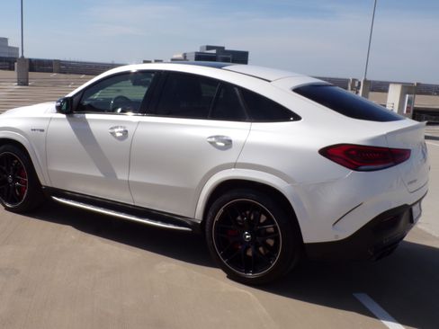Used 2021 Mercedes-Benz GLE 63 AMG S image 2