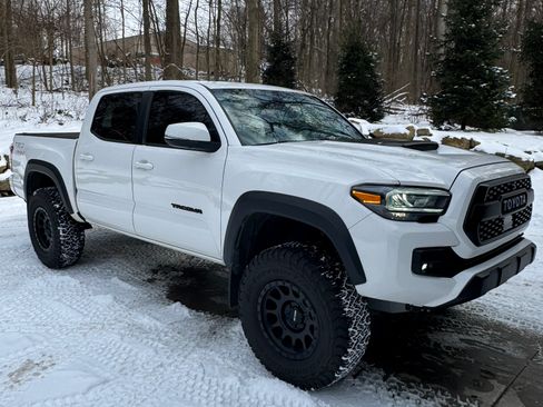 Used 2023 Toyota Tacoma TRD Pro image 9