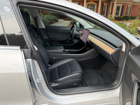 Used 2018 Tesla Model 3 Long Range image 27