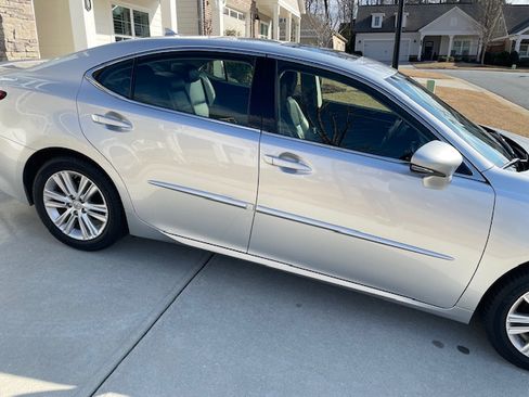 Used 2013 Lexus ES 350 w/ Luxury Pkg image 6