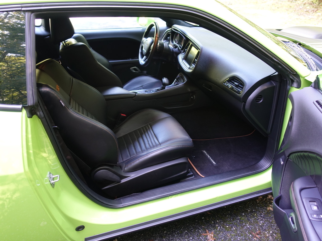 Used 2015 Dodge Challenger R/T Scat Pack RWD image 20
