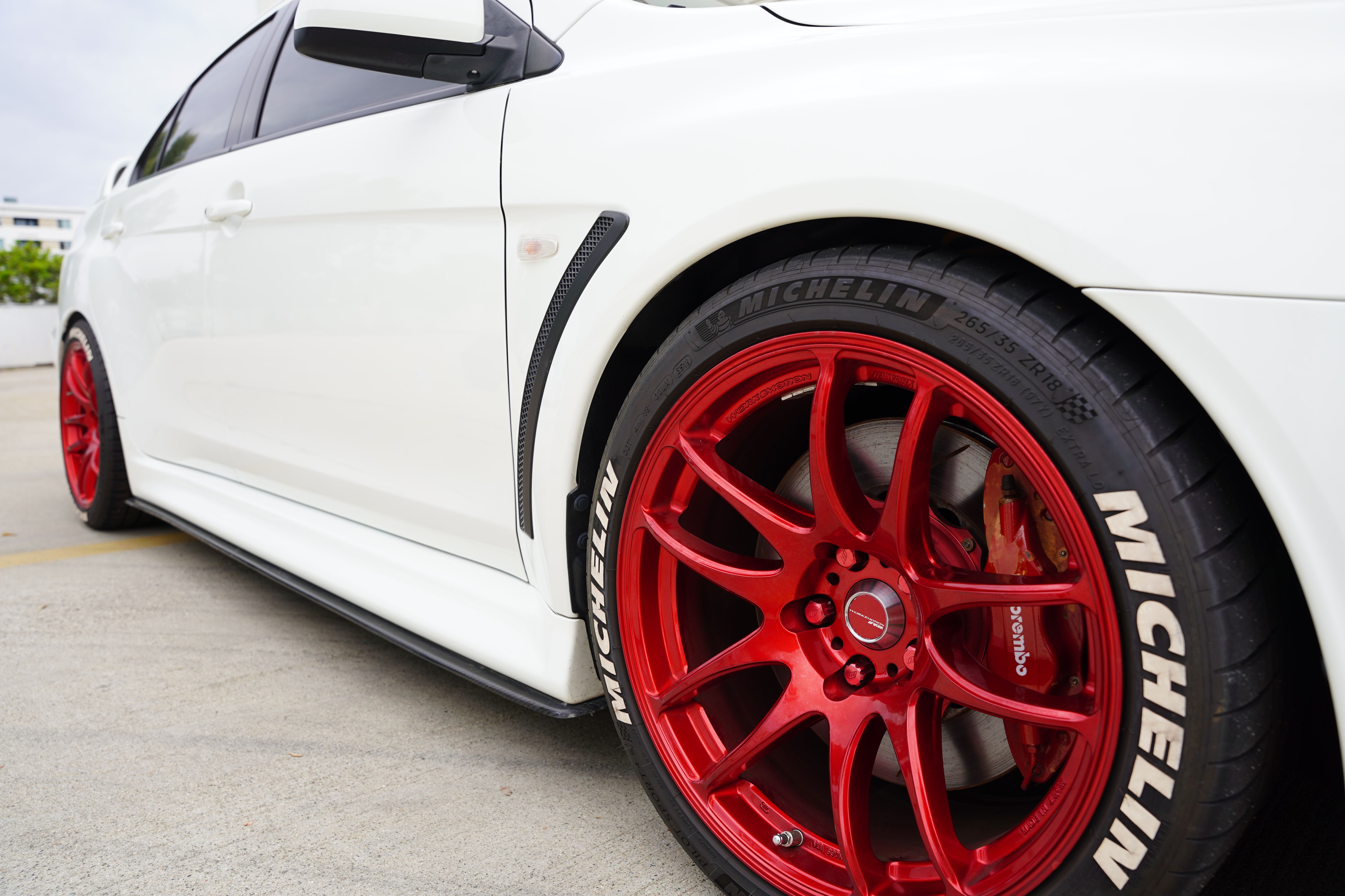 Used 2010 Mitsubishi Lancer Evolution GSR AWD/4WD image 4