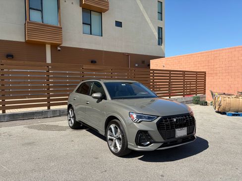 Used 2021 Audi Q3 2.0T Premium Plus image 1