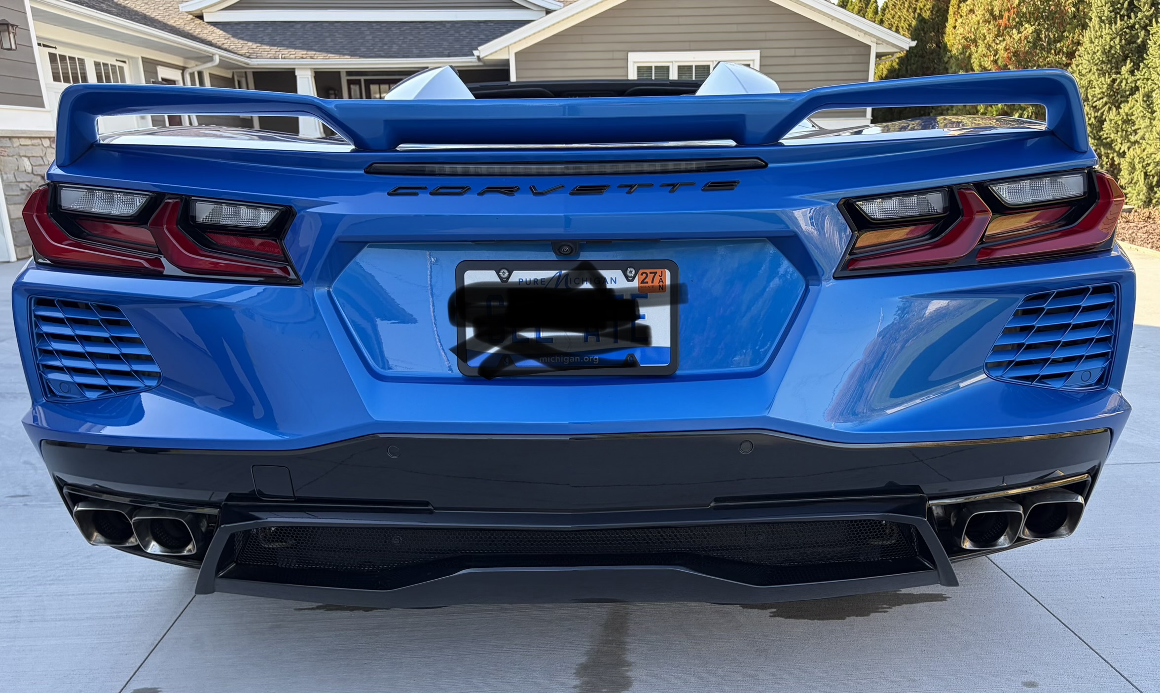 Used 2024 Chevrolet Corvette Stingray Premium Conv w/ Z51 Performance Package RWD image 10