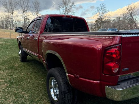 Used 2008 Dodge Ram 3500 Truck Laramie w/ Trailer Tow Group AWD/4WD image 3