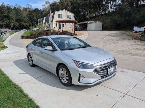 Used 2020 Hyundai Elantra SEL image 13