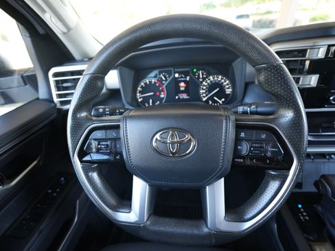 Used 2022 Toyota Tundra SR5 w/ SR5 Convenience Package image 19