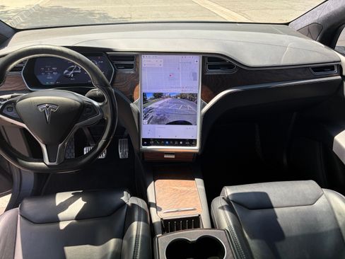 Used 2017 Tesla Model X 100D AWD/4WD image 1