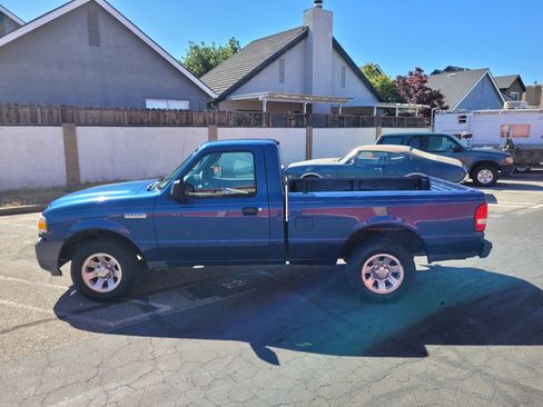 Used 2011 Ford Ranger XL image 2