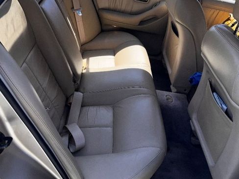 Used 1995 INFINITI J30 30 Sedan 4D image 1