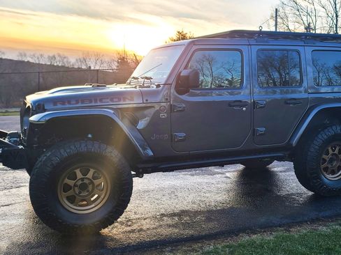 Used 2018 Jeep Wrangler Unlimited Rubicon image 22