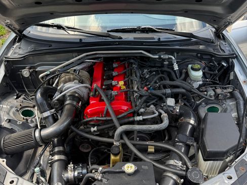 Used 2010 MAZDA MX-5 Miata Sport RWD image 8