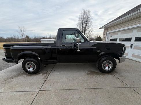 Used 1994 Ford F150 XL image 5