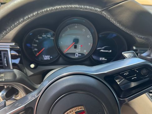 Used 2016 Porsche Macan S image 20