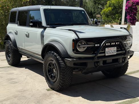 Used 2021 Ford Bronco First Edition AWD/4WD image 17