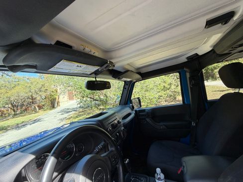 Used 2015 Jeep Wrangler Unlimited Sport w/ Quick Order Package 24S image 15