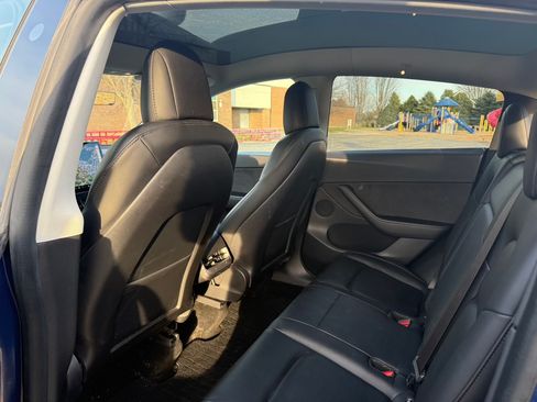 Used 2021 Tesla Model Y Long Range image 14