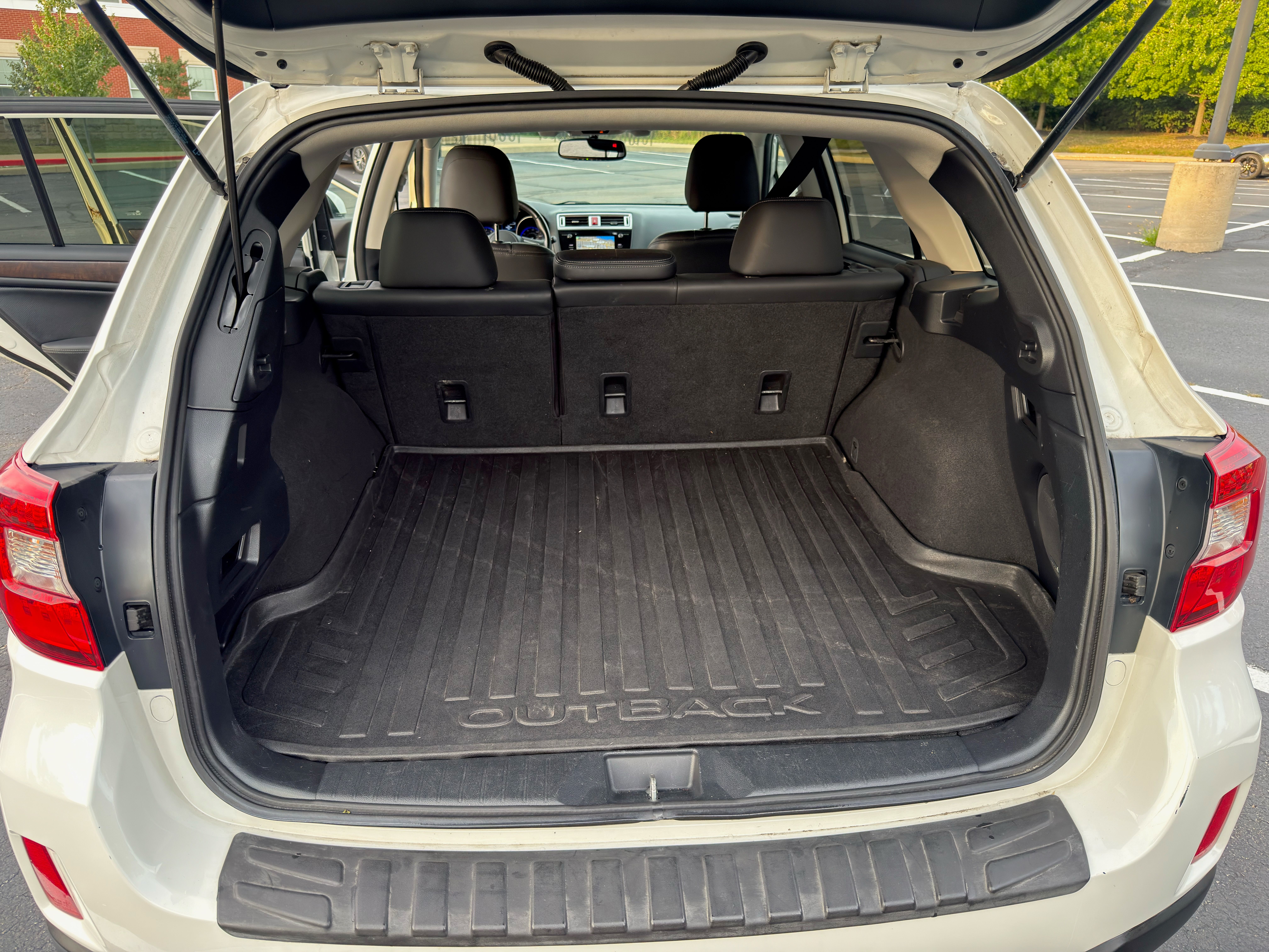 Used 2015 Subaru Outback 2.5i Limited AWD/4WD image 24