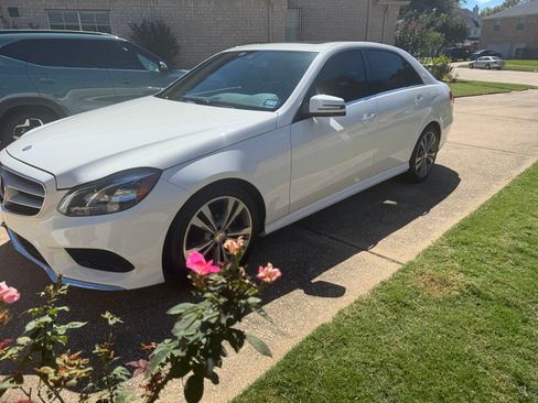 Used 2016 Mercedes-Benz E 350 Sedan image 4