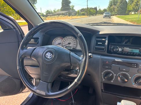 Used 2005 Toyota Corolla S w/ Extra Value Pkg 1 FWD image 4